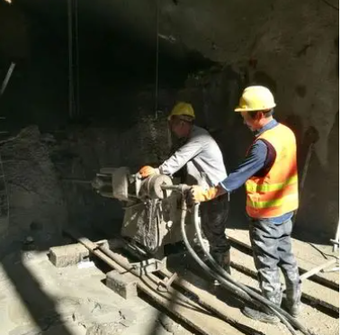 九湖镇水下抗分散灌浆料特点 水下不分散注浆料介绍