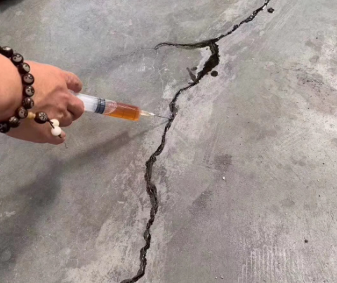 九湖镇混凝土裂缝修补技术详解​